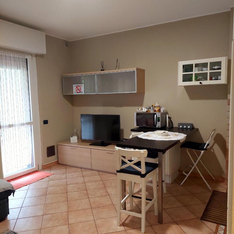 Chri02House Apartment Rozzano Luaran gambar