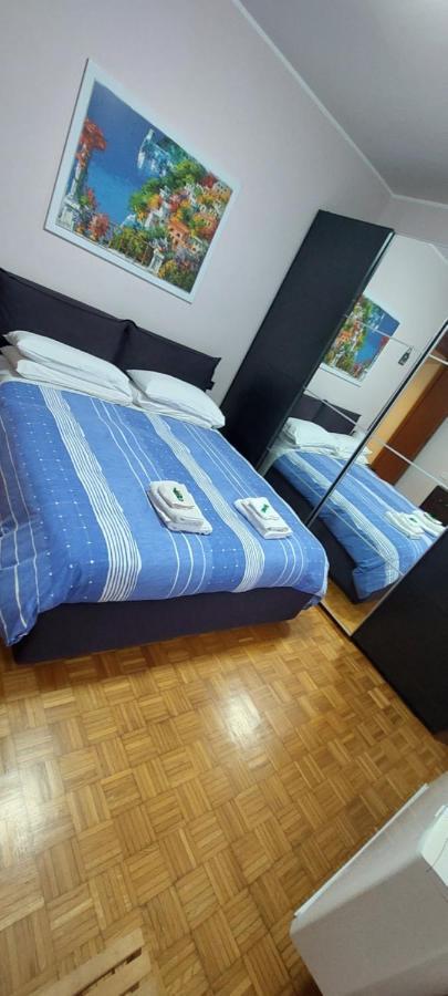 Chri02House Apartment Rozzano Luaran gambar